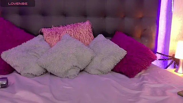 MeleekXXX  online show from October 2025 06:53:02 PM