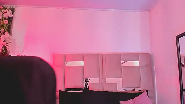 natacha  black  online show from February 2025 08:58:01 AM