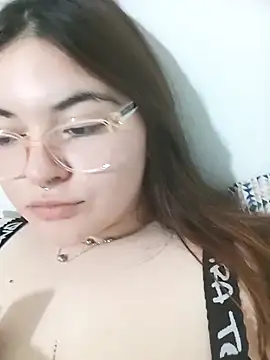 Snapshot of fresitaju chatting on November 2025 05:40:02 AM fresitaju online show from November 2025 05:40:02 AM