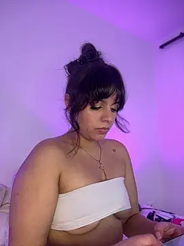 Snapshot of gabyfoxster chatting on February 2025 07:53:02 AM gabyfoxster online show from February 2025 07:53:02 AM