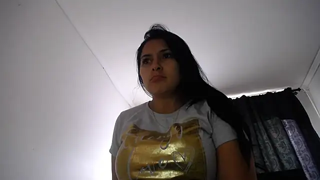 princehermosa44 online show from November 2025 06:43:01 PM