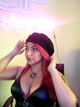 Naomy veracruz  online show from February 2025 07:30:01 PM