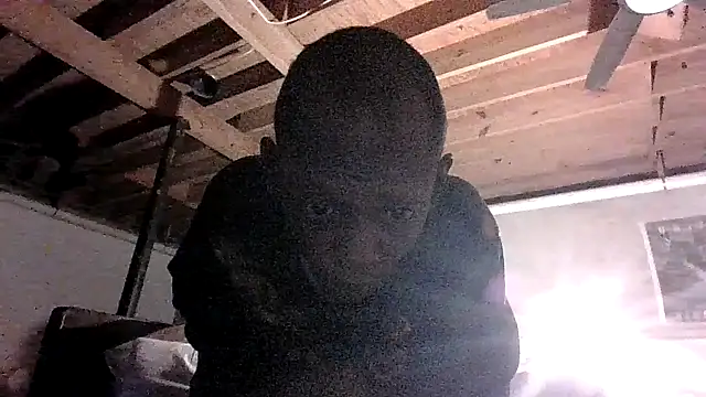 Snapshot of KinGKane84 chatting on December 2024 07:10:01 AM KinGKane84 online show from December 2024 07:10:01 AM