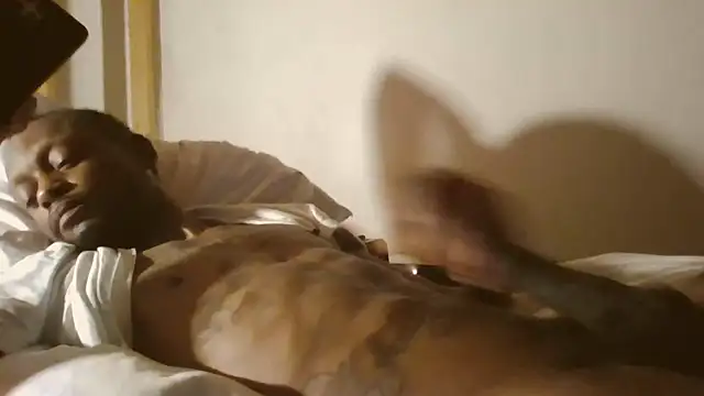 Snapshot of KinGKane84 chatting on February 2025 05:10:01 AM KinGKane84 online show from February 2025 05:10:01 AM