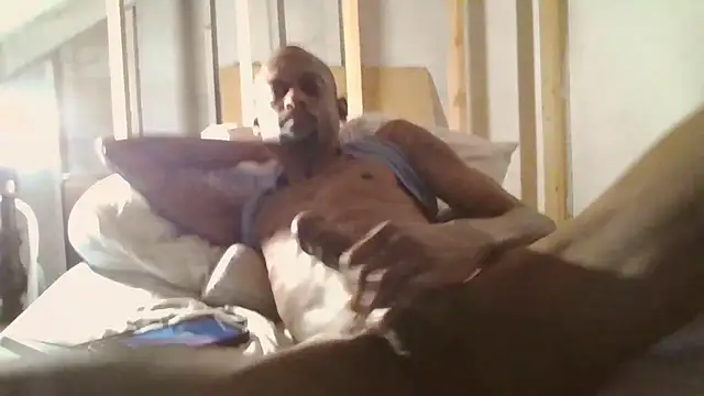 Snapshot of KinGKane84 chatting on February 2025 07:17:02 PM KinGKane84 online show from February 2025 07:17:02 PM