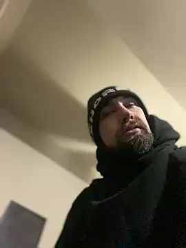 Snapshot of Fuckboy4public chatting on December 2024 10:59:01 PM Fuckboy4public online show from December 2024 10:59:01 PM