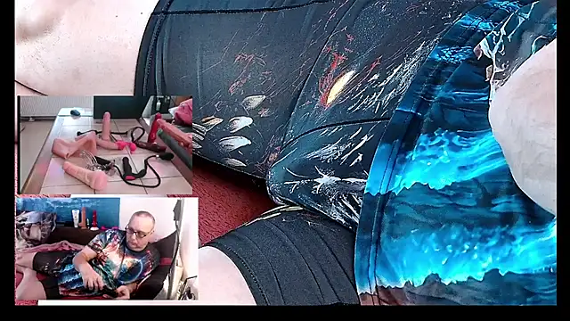 Manfred1012 online show from December 2025 01:17:04 PM