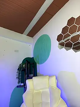 LollaByer online show from September 2025 08:14:01 PM