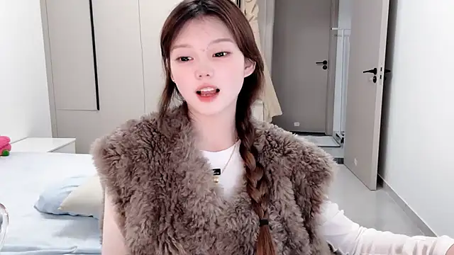 yangyang-1115 online show from October 2025 04:09:02 PM