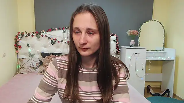 MichelLeee online show from March 2026 12:32:01 PM