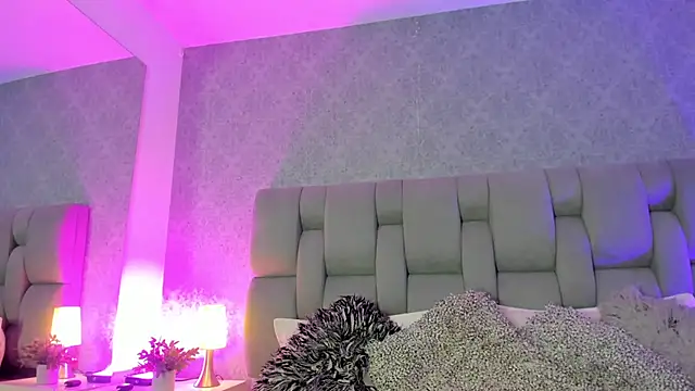 AshleyHill2 online show from September 2025 08:08:01 PM