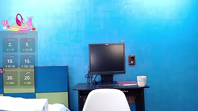 Snapshot of Ella_Rousse chatting on February 2026 12:34:01 PM Ella Rousse online show from February 2026 12:34:01 PM