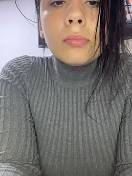 Snapshot of Leyna_Kenet chatting on February 2026 03:32:02 AM Leyna Kenet online show from February 2026 03:32:02 AM