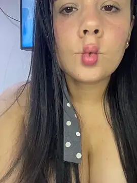 Snapshot of Leyna_Kenet chatting on February 2026 09:22:01 PM Leyna Kenet online show from February 2026 09:22:01 PM