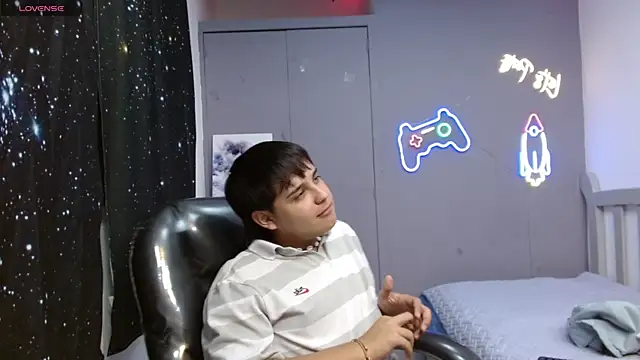 AndrewPherson online show from January 2025 11:00:01 PM