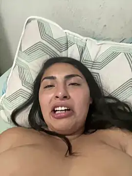 Snapshot of beatrix_001 chatting on December 2024 08:05:01 AM beatrix 001 online show from December 2024 08:05:01 AM