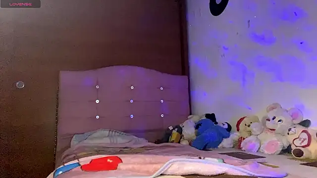 male couper online show from February 2026 01:21:01 AM