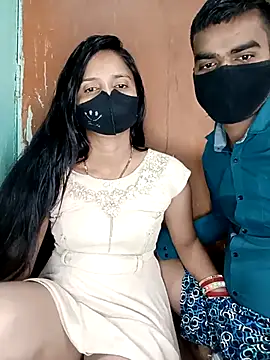 Snapshot of Suhani512 chatting on February 2026 05:12:02 AM Suhani512 online show from February 2026 05:12:02 AM