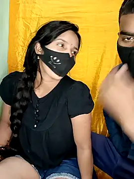 Snapshot of Suhani512 chatting on February 2026 05:44:02 AM Suhani512 online show from February 2026 05:44:02 AM