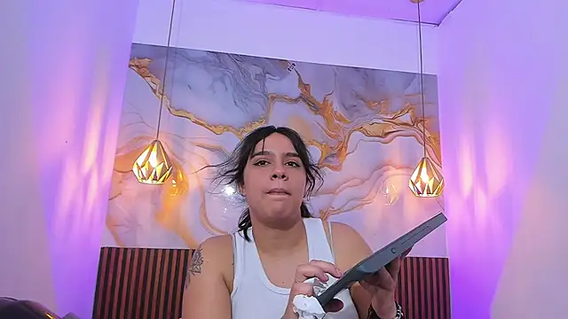 MelissaGilll online show from December 2025 07:10:01 PM