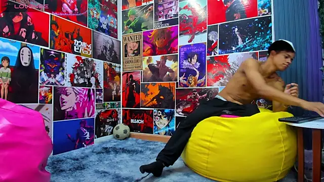 Snapshot of Jeffry_wolvess chatting on January 2025 03:29:02 PM Jeffry wolvess online show from January 2025 03:29:02 PM