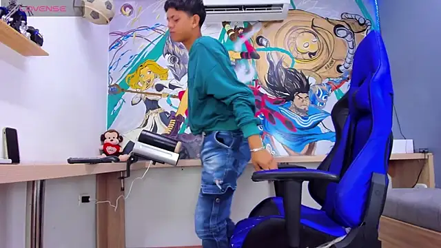 Snapshot of Jeffry_wolvess chatting on January 2025 11:40:02 AM Jeffry wolvess online show from January 2025 11:40:02 AM