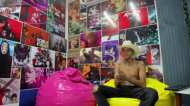 Snapshot of Jeffry_wolvess chatting on January 2025 04:19:01 PM Jeffry wolvess online show from January 2025 04:19:01 PM