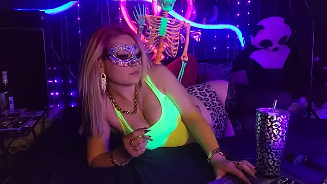 anonymouszN online show from September 2025 08:45:01 PM