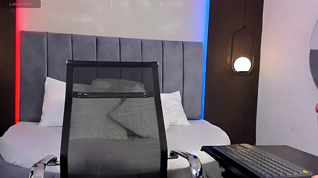 bella gibson online show from February 2025 11:38:02 AM