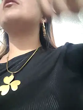 SarahXRusso online show from March 2025 12:44:01 AM