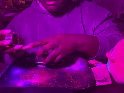 Snapshot of BigKittyRaven chatting on December 2024 05:40:02 AM BigKittyRaven online show from December 2024 05:40:02 AM