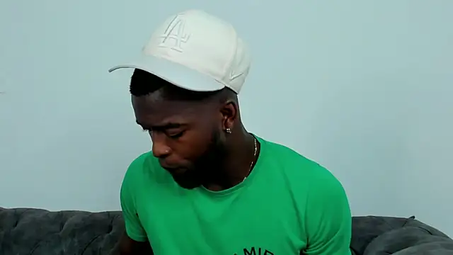 Dylan Taylor online show from September 2025 04:00:01 AM