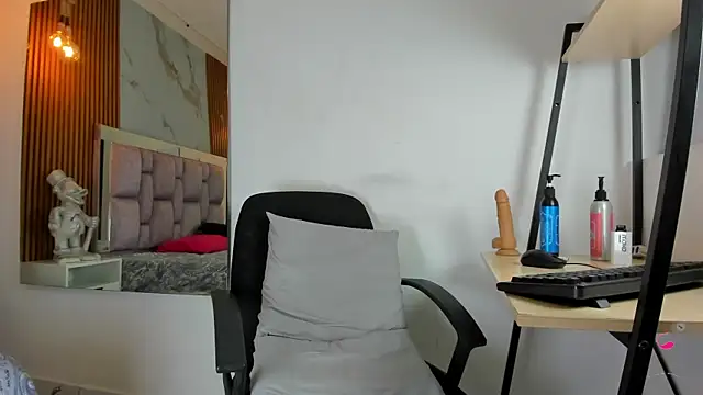 Snapshot of _Brihan chatting on December 2024 01:39:01 AM Brihan online show from December 2024 01:39:01 AM