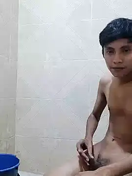 Snapshot of aronplatonico chatting on December 2024 01:03:02 AM aronplatonico online show from December 2024 01:03:02 AM