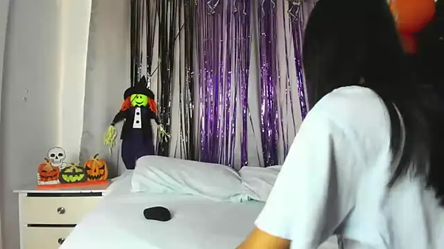  lexx1e online show from October 2025 01:46:02 PM