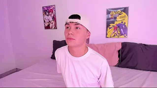 Snapshot of crushnier chatting on December 2024 05:16:01 PM crushnier online show from December 2024 05:16:01 PM