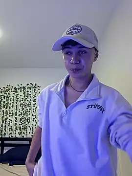 Snapshot of crushnier chatting on March 2025 10:58:01 PM crushnier online show from March 2025 10:58:01 PM