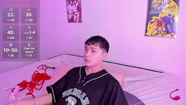 Snapshot of crushnier chatting on March 2025 05:13:01 PM crushnier online show from March 2025 05:13:01 PM