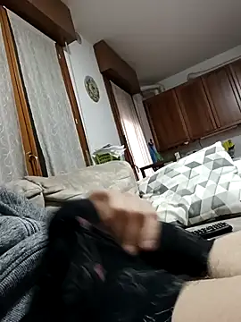 Snapshot of dariodario chatting on February 2025 12:30:02 PM dariodario online show from February 2025 12:30:02 PM