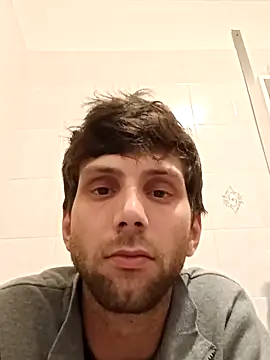 Snapshot of dariodario chatting on February 2025 10:09:01 PM dariodario online show from February 2025 10:09:01 PM