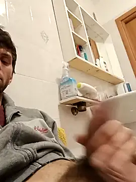 Snapshot of dariodario chatting on February 2025 09:22:02 AM dariodario online show from February 2025 09:22:02 AM