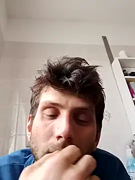 Snapshot of dariodario chatting on February 2025 12:37:01 PM dariodario online show from February 2025 12:37:01 PM