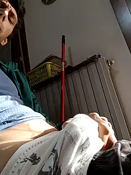 Snapshot of dariodario chatting on March 2025 07:21:02 AM dariodario online show from March 2025 07:21:02 AM