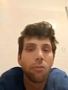 Snapshot of dariodario chatting on March 2025 12:00:01 PM dariodario online show from March 2025 12:00:01 PM