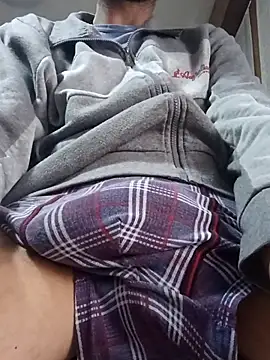 Snapshot of dariodario chatting on October 2025 07:42:01 AM dariodario online show from October 2025 07:42:01 AM