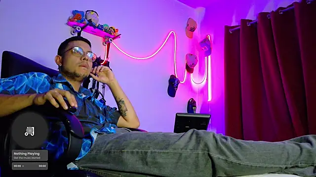 Nymphobuddies online show from March 2025 12:01:02 AM