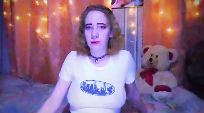 Snapshot of MelxMellie chatting on December 2024 06:28:02 PM MelxMellie online show from December 2024 06:28:02 PM