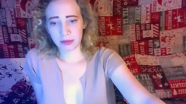 Snapshot of MelxMellie chatting on February 2025 09:16:02 PM MelxMellie online show from February 2025 09:16:02 PM