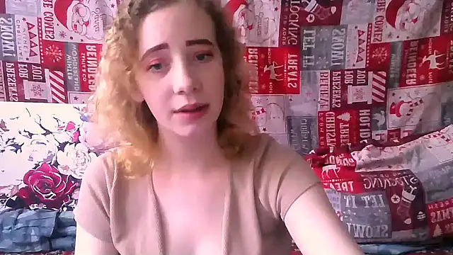 Snapshot of MelxMellie chatting on March 2025 10:49:01 AM MelxMellie online show from March 2025 10:49:01 AM