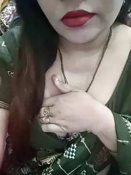 Snapshot of Mayuri77 chatting on February 2026 05:04:01 AM Mayuri77 online show from February 2026 05:04:01 AM